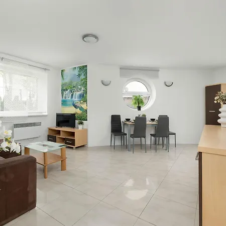 Apartment Sloneczny W Ustroniu Morskim Blisko Plazy By Renters